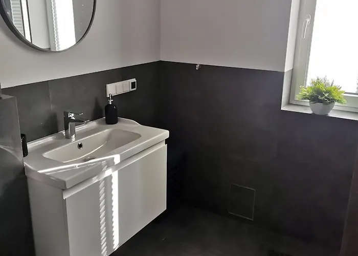 Vila Cicha Radosc Dom Na Wylacznosc Varšava